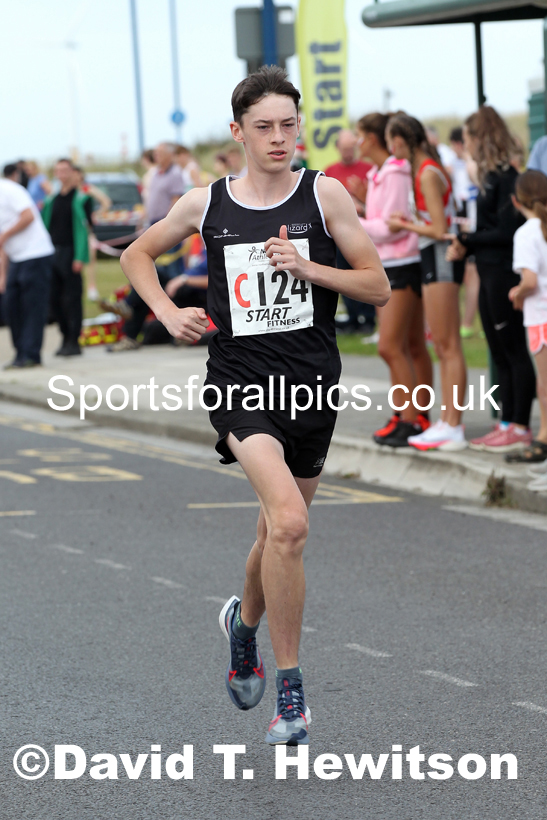 Mens under-17s 2021 Northern 6 and 4 Stage and Young Athletes Road Relays, Redcar. Photo: David T. Hewitson/Sports for All Pics